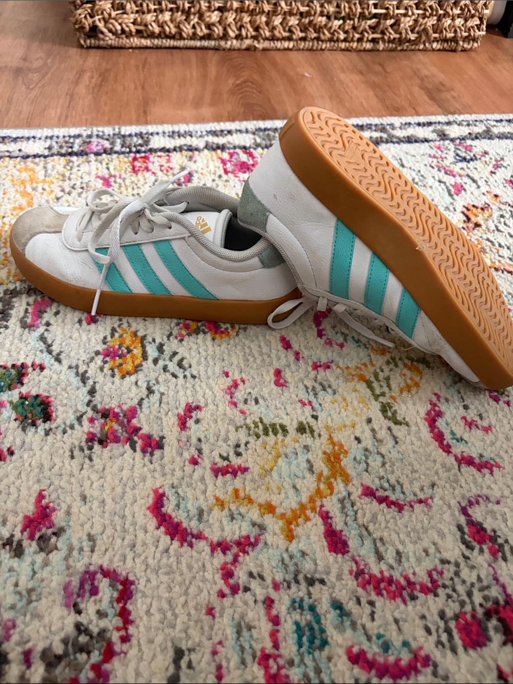 Adidas Kids White Sneakers with Teal Stripes and Gum Outsole